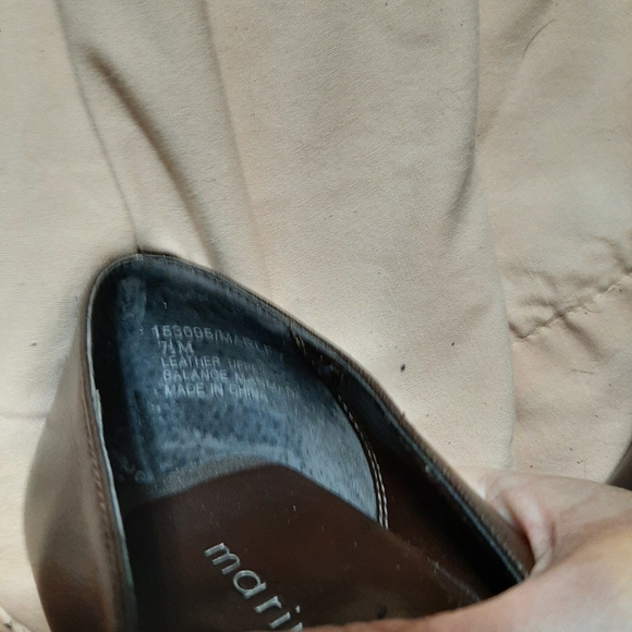 Chocolate Brown Leather Pumps 7.5 - Picture 11 of 11